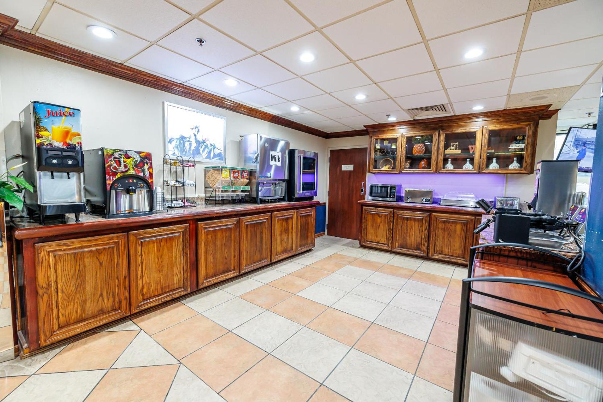 New Victorian Inn & Suites Omaha Zewnętrze zdjęcie
